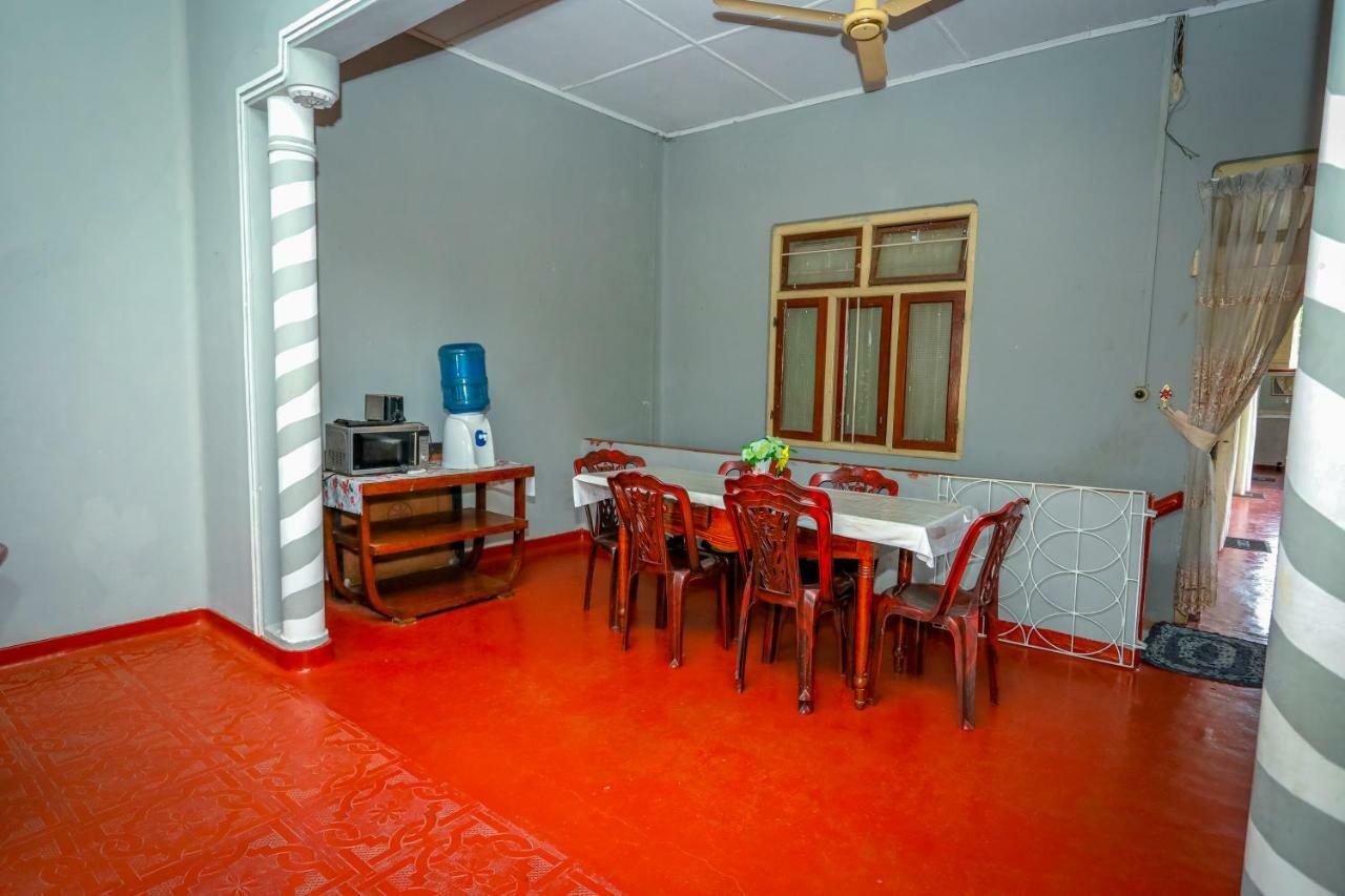 Jaffna Premier Inn 外观 照片