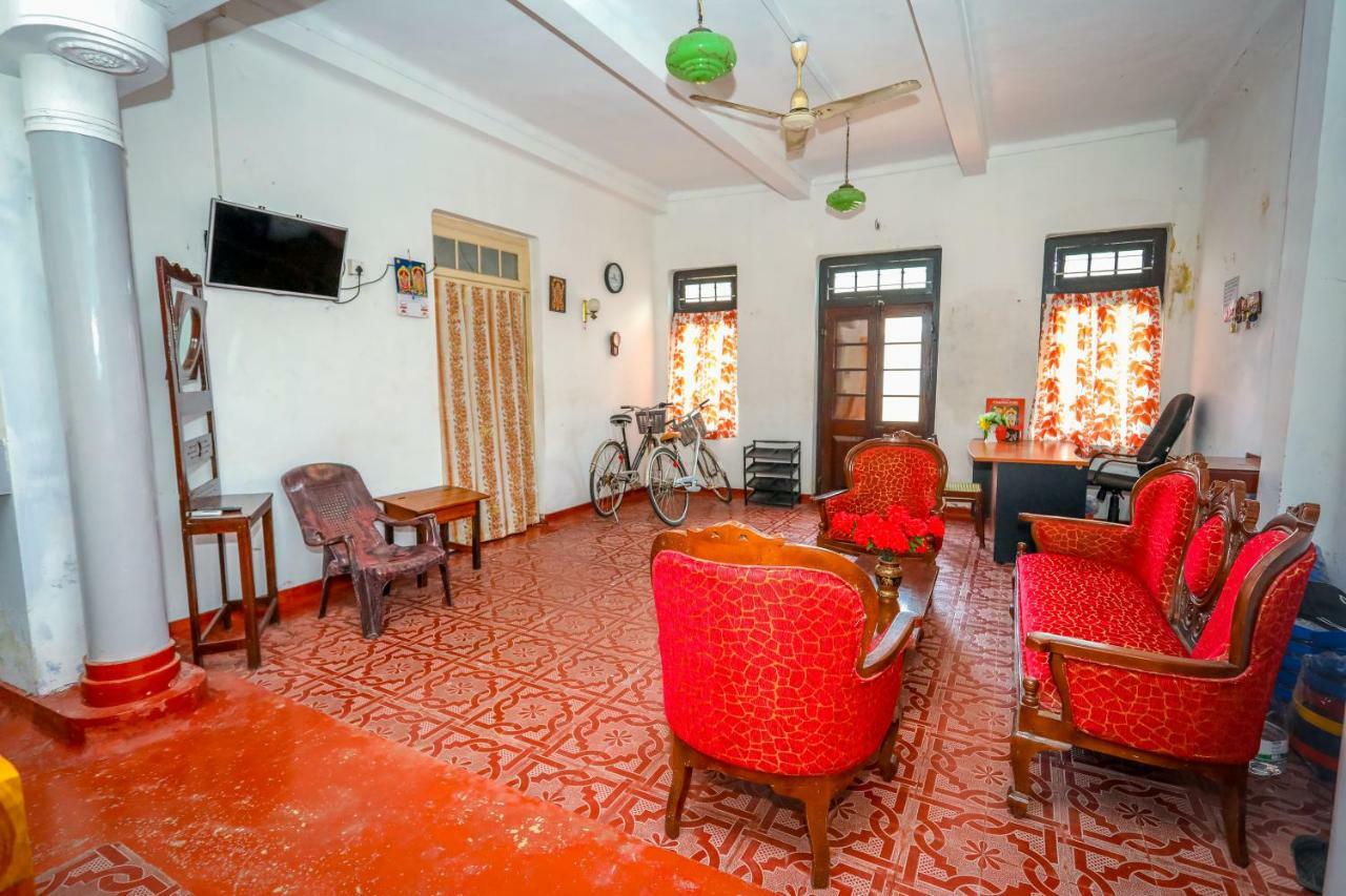 Jaffna Premier Inn 外观 照片